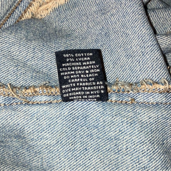 Urban Outfitters BDG Oversized Distressed Denim Jacket Size S - Picture 9 of 9